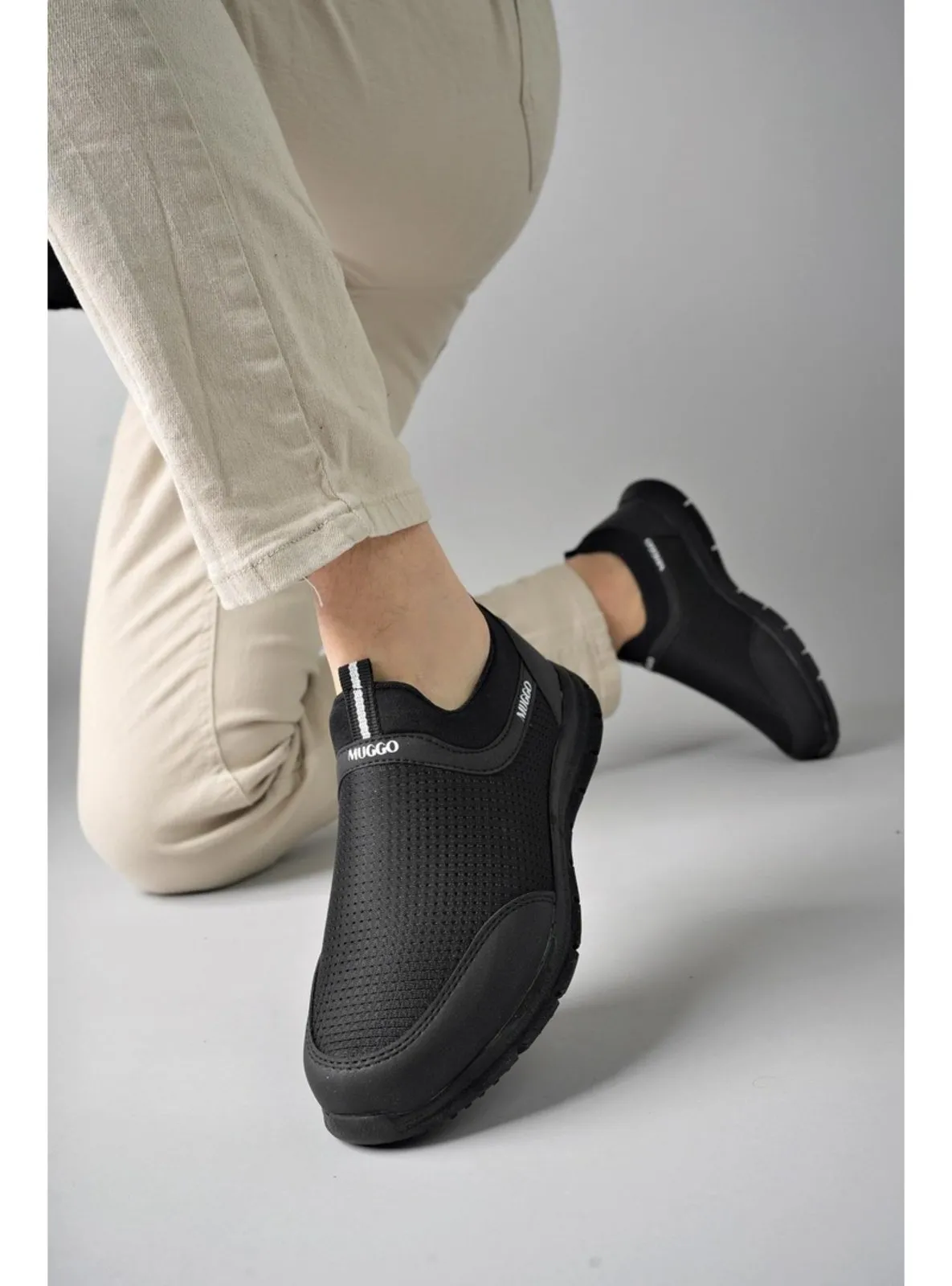Black - Sports Shoes