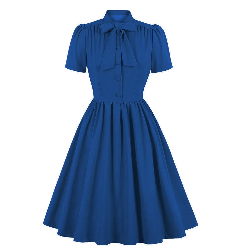 robe année 50 avec foulard discret