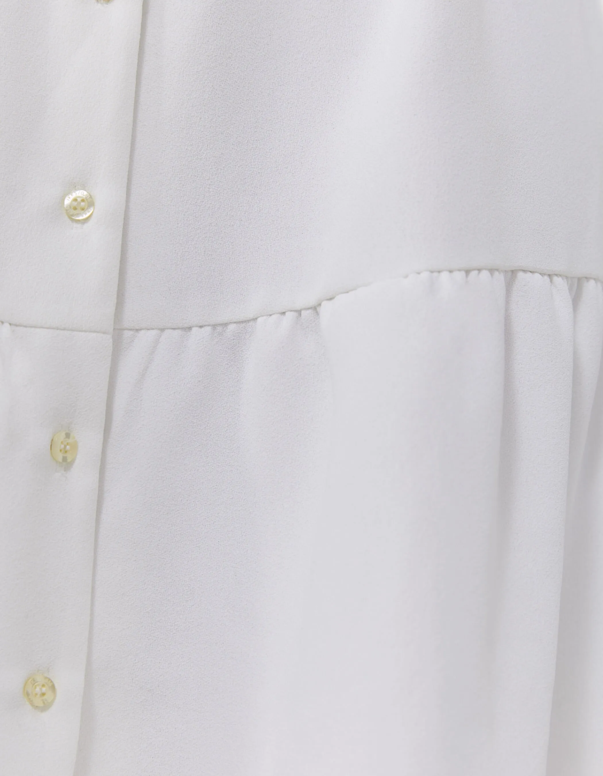 Robe écrue encolure V boutonnée devant Femme