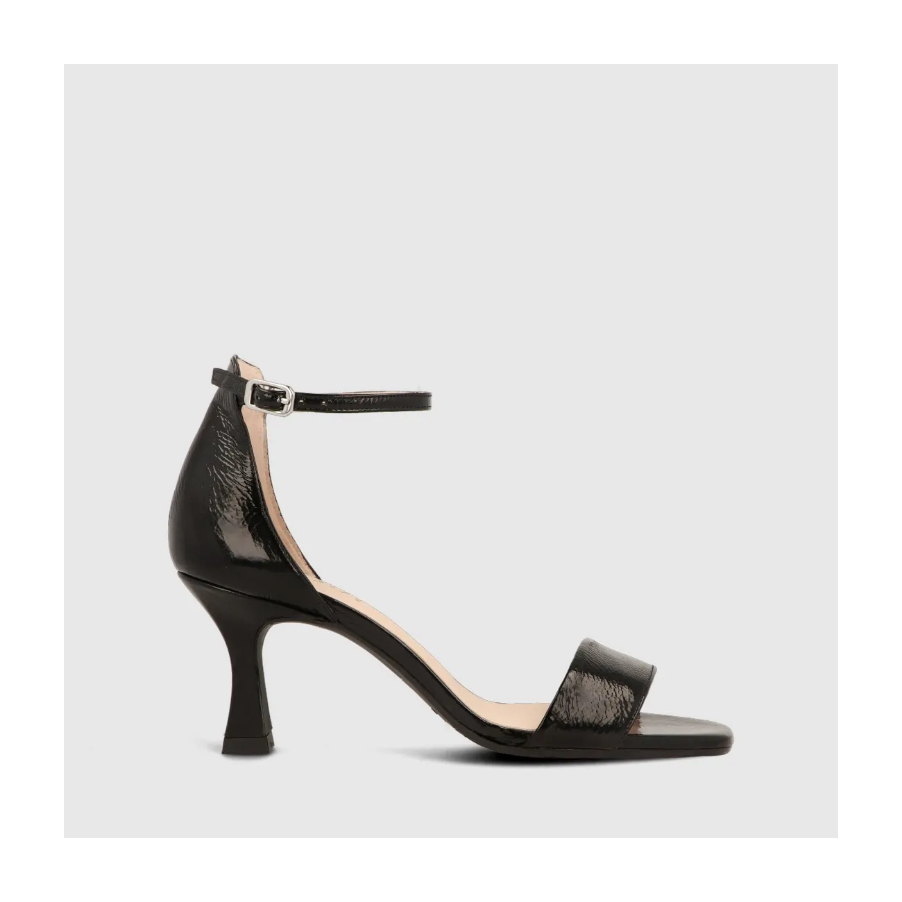 Sandale Jalisco en cuir verni noir | LODI Chaussures pour femme en ligne
