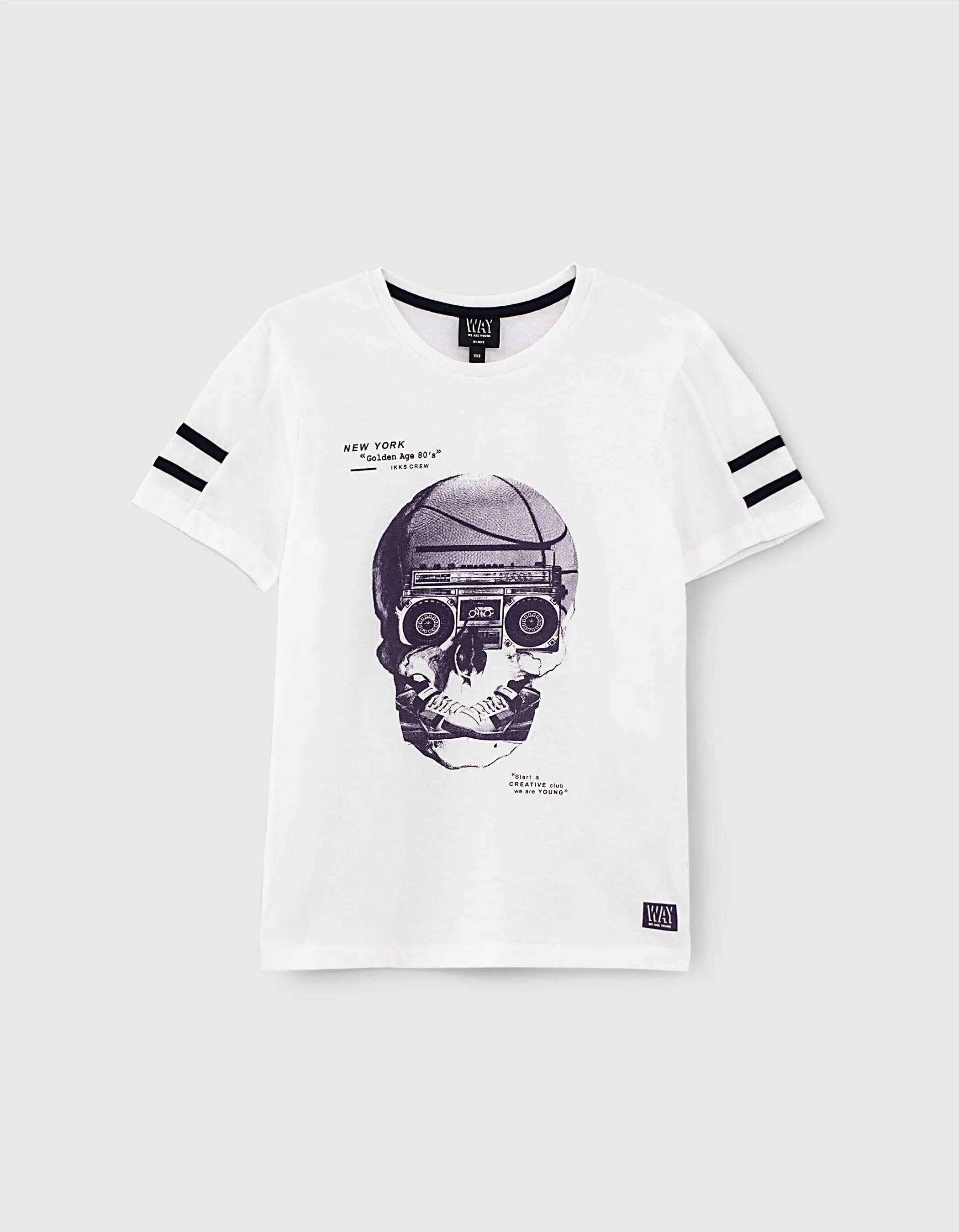 T-shirt blanc tête de mort, radio et baskets bio garçon