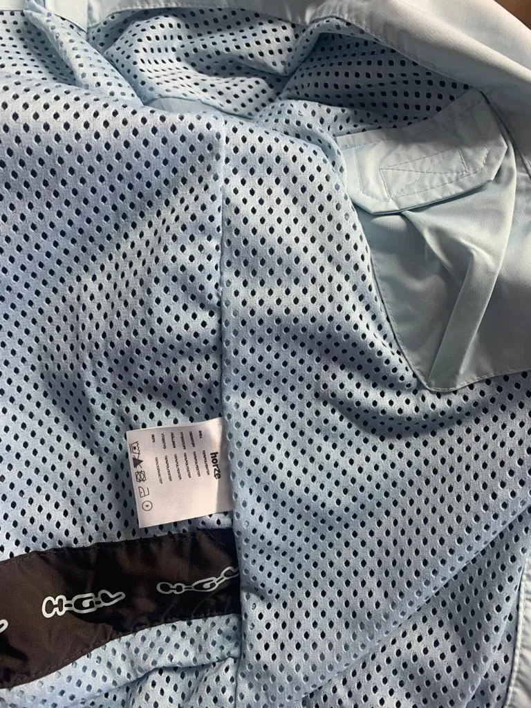 Veste neuve horze